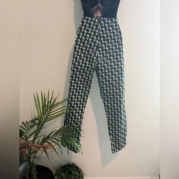 H&M Black and White Ankle Cropped Pants - Picture 2 of 5